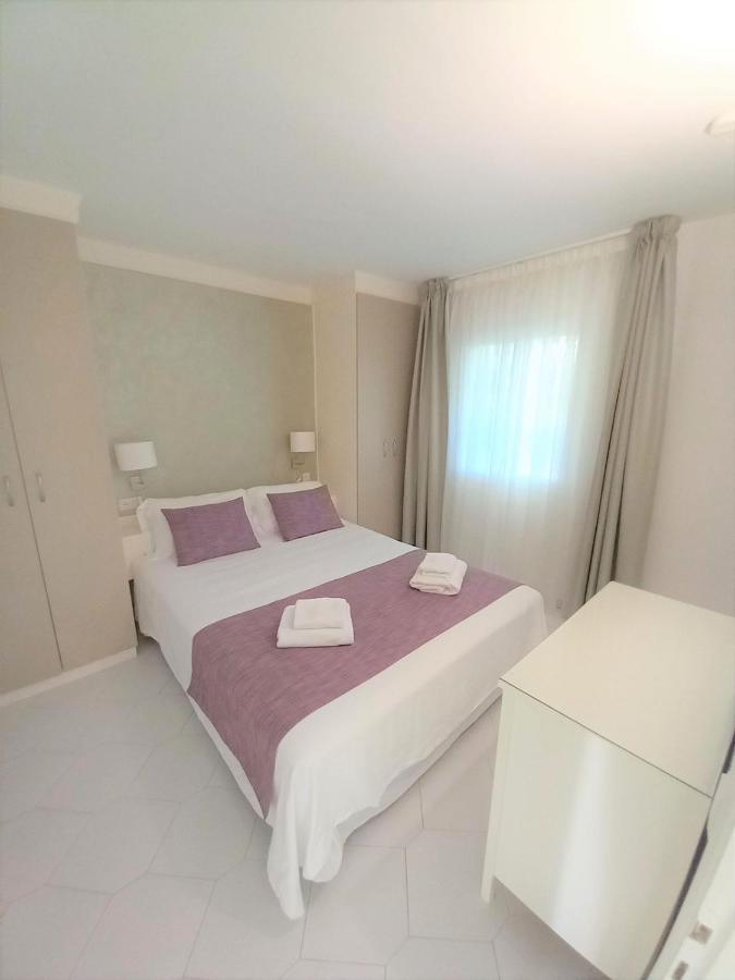Sitio de Calahonda Miraflores Beachfront Penthouse מראה חיצוני תמונה