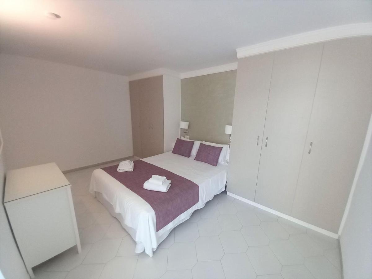 Sitio de Calahonda Miraflores Beachfront Penthouse מראה חיצוני תמונה