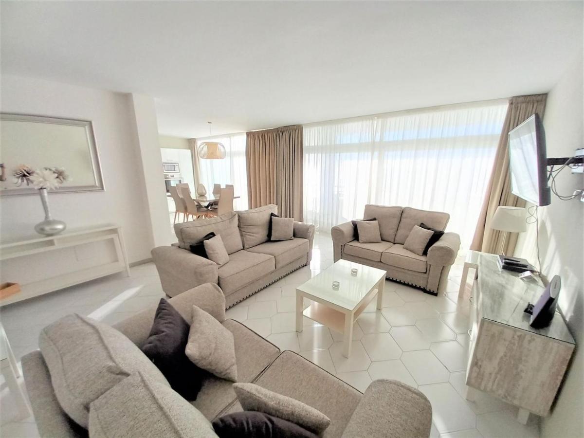 Sitio de Calahonda Miraflores Beachfront Penthouse מראה חיצוני תמונה