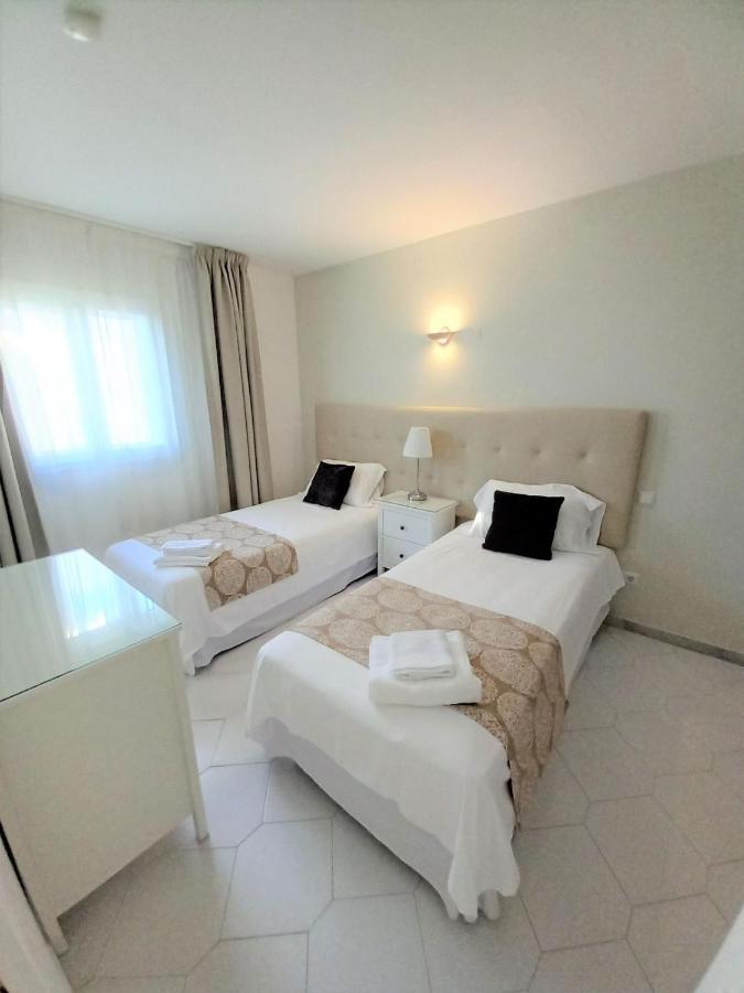 Sitio de Calahonda Miraflores Beachfront Penthouse מראה חיצוני תמונה