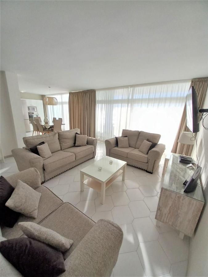 Sitio de Calahonda Miraflores Beachfront Penthouse מראה חיצוני תמונה